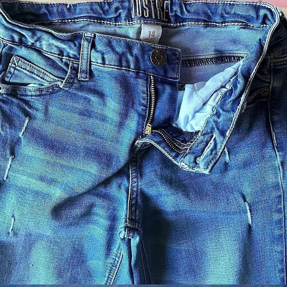 Justice l Girls Jeans l Super Skinny l Size 14 l Medium Distressed Denim l EUC